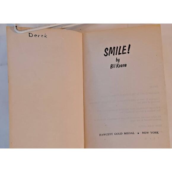 Smile! (The Family Circus-Red & Green) by Bil Keane (1976 MMPB) - Picture 4 of 5